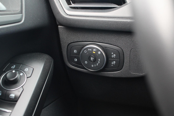 Ford Focus 1.0 EcoBoost Hybrid Active Style | Panoramadak | Winter Pack | Camera | Navigatie | Cruise control