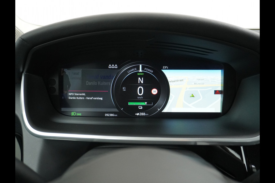 Jaguar I-PACE EV400pk 4WD Leer Pano-Dak Meridan-HiFi 90kWh Camera Apple Carplay Android Auto Stuurverwarming DAB PDC Keyless entry/start LED Lmv 18" Bluetooth WiFi Verkeersbord detectie Cruise Control  Uitparkeer waarschuwing Business Edition 400PK 696NM Koppel