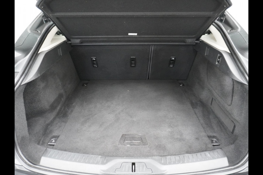 Jaguar I-PACE EV400pk 4WD Leer Pano-Dak Meridan-HiFi 90kWh Camera Apple Carplay Android Auto Stuurverwarming DAB PDC Keyless entry/start LED Lmv 18" Bluetooth WiFi Verkeersbord detectie Cruise Control  Uitparkeer waarschuwing Business Edition 400PK 696NM Koppel