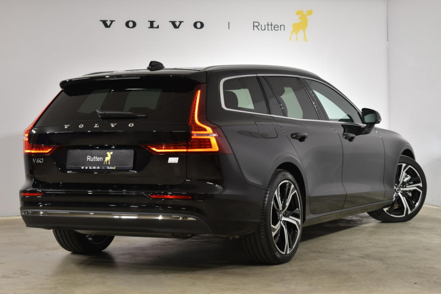 Volvo V60 T6 350PK Longe Range AWD Plus Bright / Sport lederen bekleding / Harman Kardon / 19'' velgen / Donker getint glas