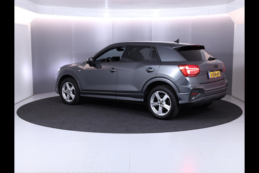 Audi Q2 35 TFSI S Edition 150 pk S-tronic | Verlengde garantie | Navigatie | Parkeersensoren achter | Adaptieve cruise control | Autom. airco | Matrix LED koplampen | S-line |