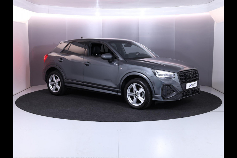 Audi Q2 35 TFSI S Edition 150 pk S-tronic | Verlengde garantie | Navigatie | Parkeersensoren achter | Adaptieve cruise control | Autom. airco | Matrix LED koplampen | S-line |