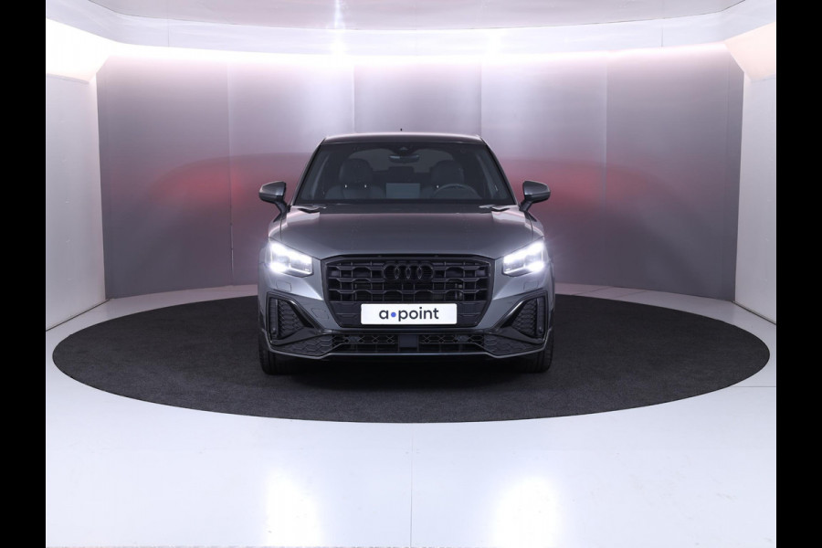 Audi Q2 35 TFSI S Edition 150 pk S-tronic | Verlengde garantie | Navigatie | Parkeersensoren achter | Adaptieve cruise control | Autom. airco | Matrix LED koplampen | S-line |