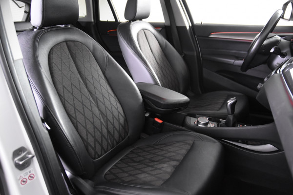 BMW X1 sDrive18i *1ste Eigenaar*Leer*Navigatie*HUD*Panoramadak*