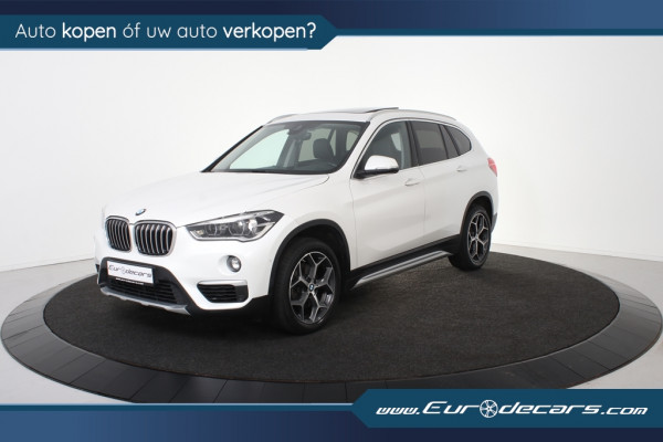 BMW X1 sDrive18i *1ste Eigenaar*Leer*Navigatie*HUD*Panoramadak*