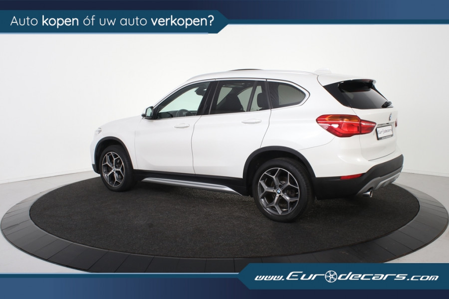 BMW X1 sDrive18i *1ste Eigenaar*Leer*Navigatie*HUD*Panoramadak*