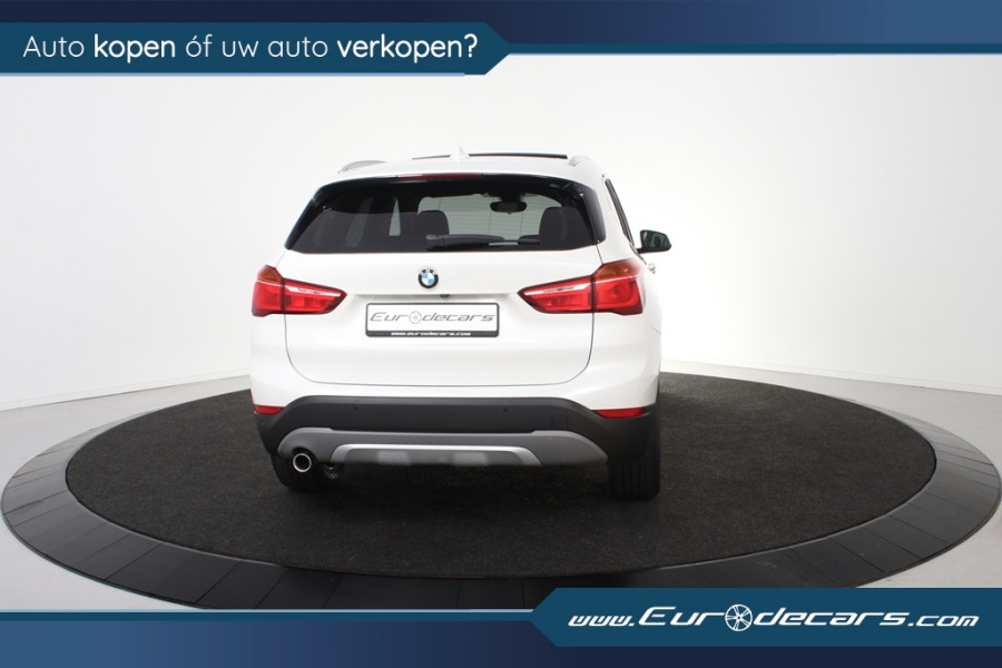 BMW X1 sDrive18i *1ste Eigenaar*Leer*Navigatie*HUD*Panoramadak*