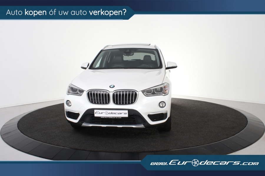 BMW X1 sDrive18i *1ste Eigenaar*Leer*Navigatie*HUD*Panoramadak*