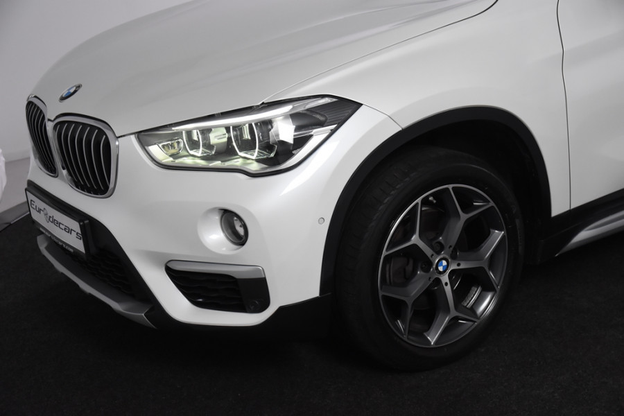 BMW X1 sDrive18i *1ste Eigenaar*Leer*Navigatie*HUD*Panoramadak*