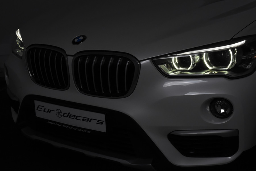 BMW X1 sDrive18i *1ste Eigenaar*Leer*Navigatie*HUD*Panoramadak*