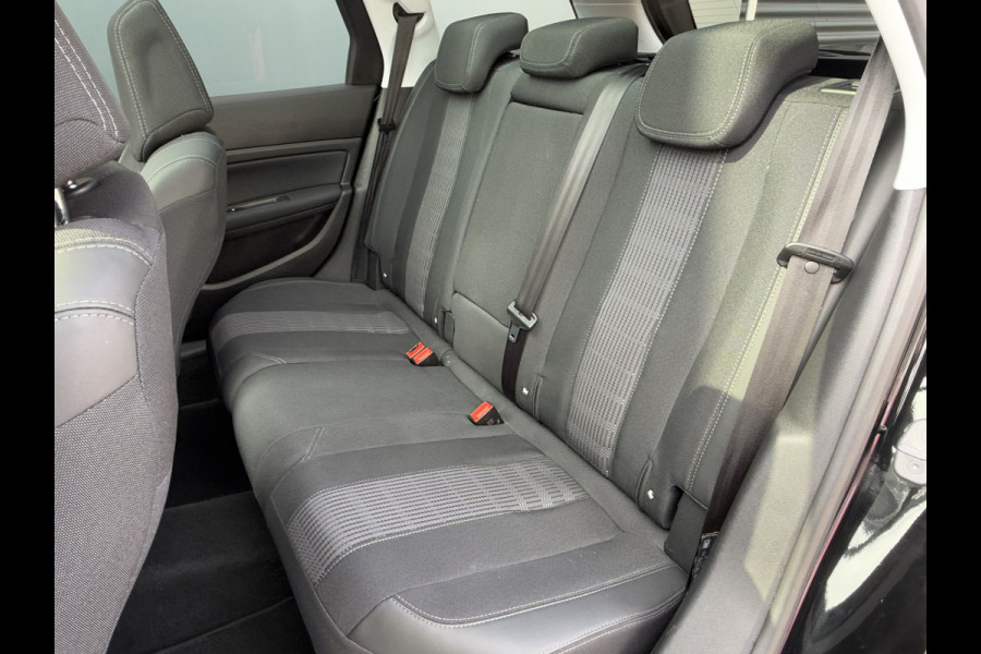 Peugeot 308 SW BWJ 10-2019 | 1.2PT 131PK Allure | PANO | TREKHAAK | CRUISE | CAMERA | CLIMA | NAVI | LEDER/STOF