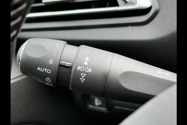 Peugeot 308 SW BWJ 10-2019 | 1.2PT 131PK Allure | PANO | TREKHAAK | CRUISE | CAMERA | CLIMA | NAVI | LEDER/STOF