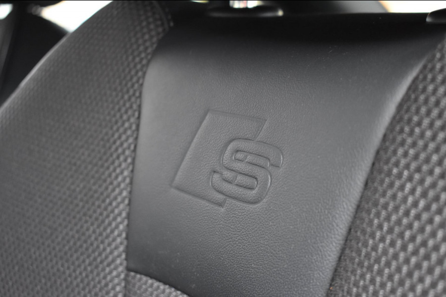 Audi A3 Limousine 30 TFSI Sport S Line | LED | DEALER ONDERHOUDEN | DAB | NAP | NAVIGATIE | CLIMATE CONTROLE