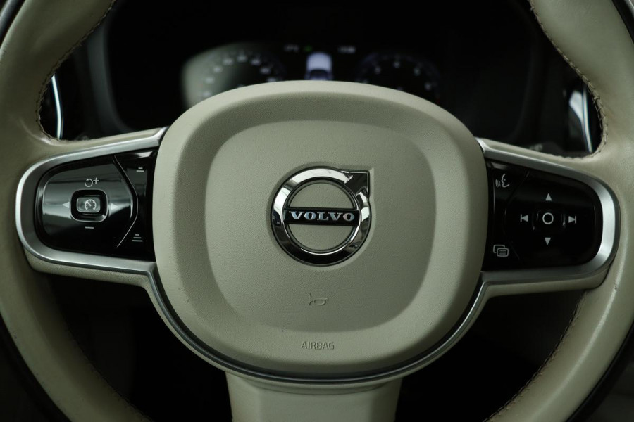 Volvo V60 Cross Country 2.0 B5 AWD Pro | Panoramadak | Leder | Stoel & stuurverwarming | Adaptive cruise | Memory | Carplay | Full LED | Keyless | Navigatie