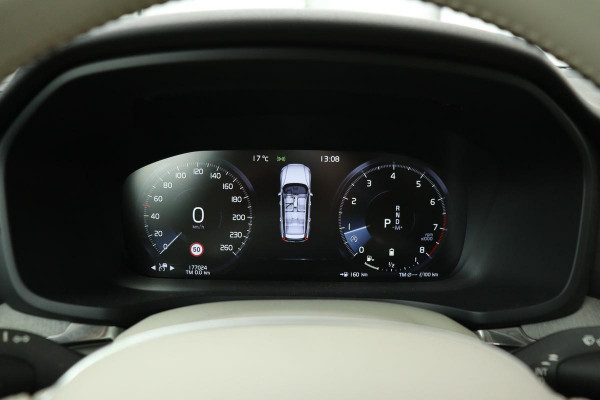 Volvo V60 Cross Country 2.0 B5 AWD Pro | Panoramadak | Leder | Stoel & stuurverwarming | Adaptive cruise | Memory | Carplay | Full LED | Keyless | Navigatie