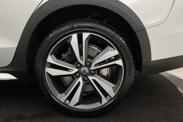 Volvo V60 Cross Country 2.0 B5 AWD Pro | Panoramadak | Leder | Stoel & stuurverwarming | Adaptive cruise | Memory | Carplay | Full LED | Keyless | Navigatie