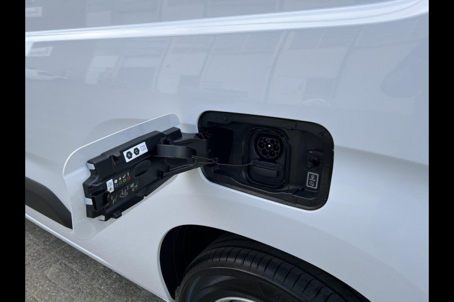Citroën E-Berlingo L2 50 kWh 136pk | navi incl. Apple Carplay | camera | parkeersensoren voor & achter | digitale binnenspiegel | rijklaarprijs