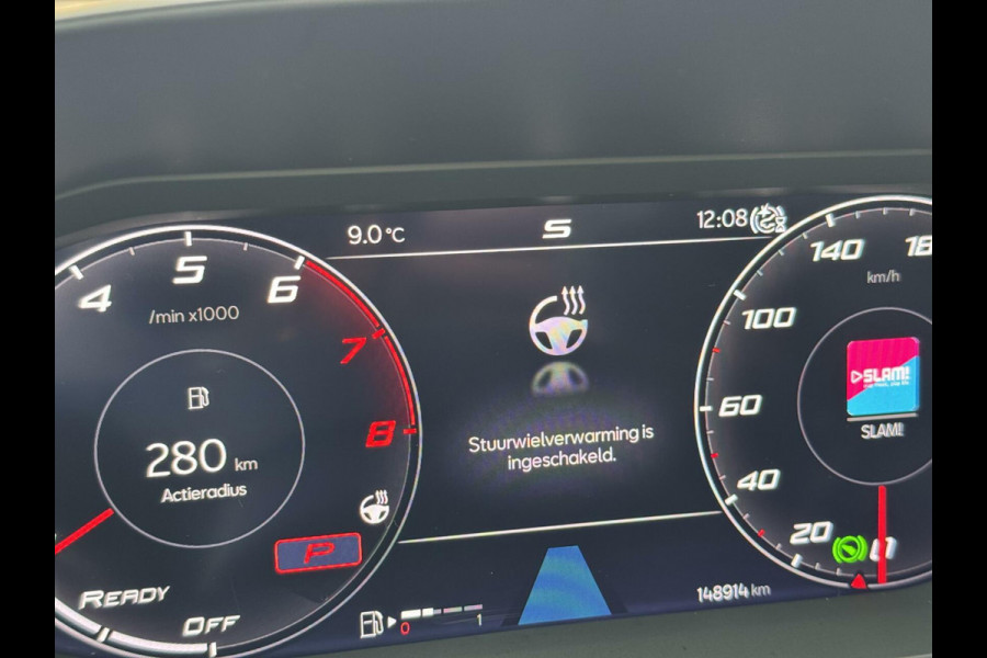 Seat Leon 1.5 eTSI FR Automaat | Panoramadak | Stoelverwarming | Achteruitrijcamera | LED verlichting | Stuurverwarming | Parkeersensoren