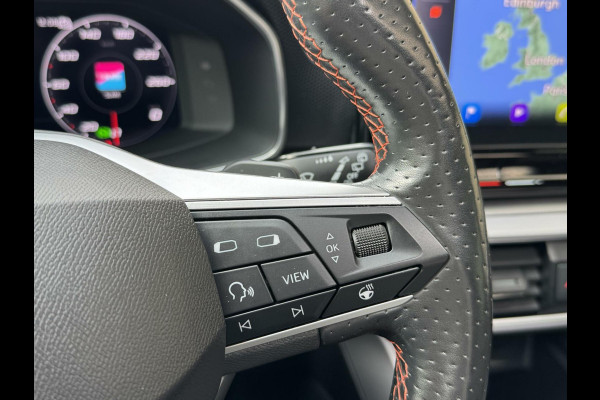 Seat Leon 1.5 eTSI FR Automaat | Panoramadak | Stoelverwarming | Achteruitrijcamera | LED verlichting | Stuurverwarming | Parkeersensoren
