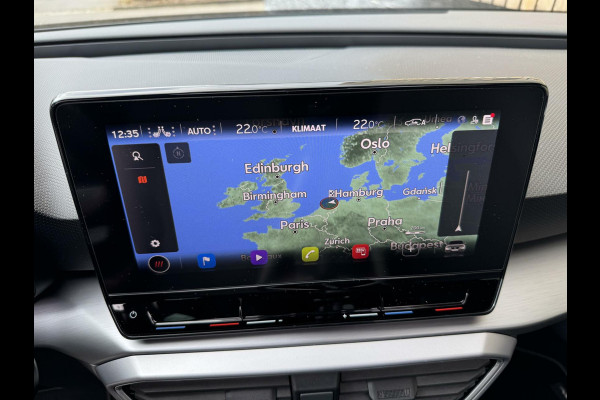 Seat Leon 1.5 eTSI FR Automaat | Panoramadak | Stoelverwarming | Achteruitrijcamera | LED verlichting | Stuurverwarming | Parkeersensoren