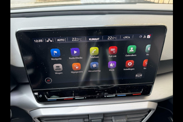 Seat Leon 1.5 eTSI FR Automaat | Panoramadak | Stoelverwarming | Achteruitrijcamera | LED verlichting | Stuurverwarming | Parkeersensoren
