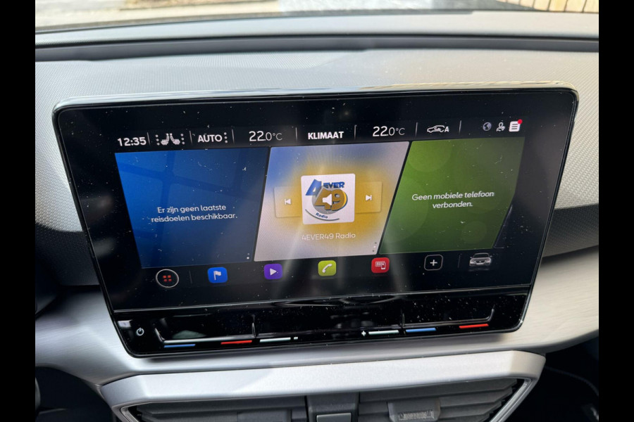 Seat Leon 1.5 eTSI FR Automaat | Panoramadak | Stoelverwarming | Achteruitrijcamera | LED verlichting | Stuurverwarming | Parkeersensoren