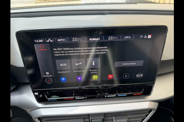 Seat Leon 1.5 eTSI FR Automaat | Panoramadak | Stoelverwarming | Achteruitrijcamera | LED verlichting | Stuurverwarming | Parkeersensoren