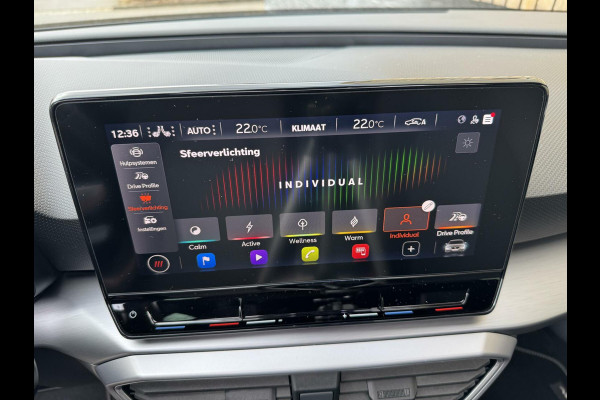 Seat Leon 1.5 eTSI FR Automaat | Panoramadak | Stoelverwarming | Achteruitrijcamera | LED verlichting | Stuurverwarming | Parkeersensoren
