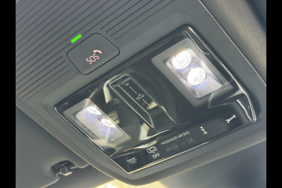 Seat Leon 1.5 eTSI FR Automaat | Panoramadak | Stoelverwarming | Achteruitrijcamera | LED verlichting | Stuurverwarming | Parkeersensoren