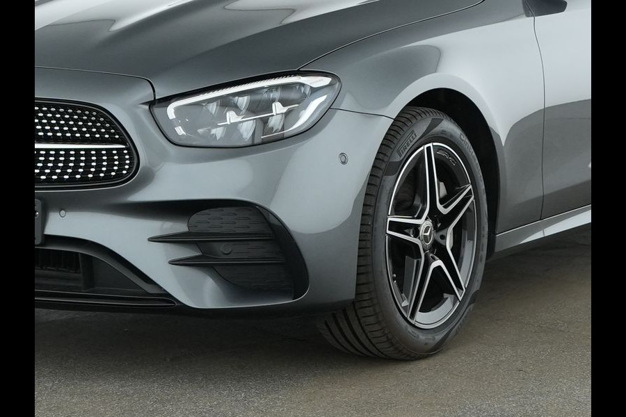 Mercedes-Benz E-Klasse Estate 300 e AMG Plug-In Hybride | AMG Line | Night Pakket | Schuif-Kanteldak | Rij-assistentiepakket Plus | Spiegel Pakket | Inclusief 24 maanden MB Certified garantie voor Europa.
