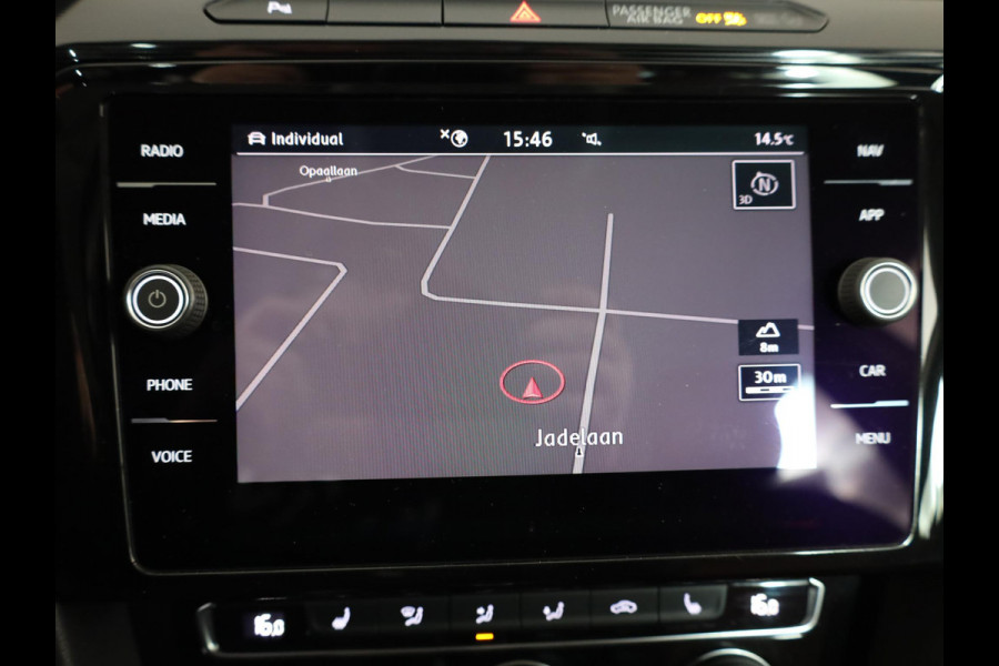 Volkswagen Arteon 1.5 TSI Elegance 150pk DSG| el.trekhaak | Alarm| Leer | 18'LM-velgen| verwarmdevoorruit