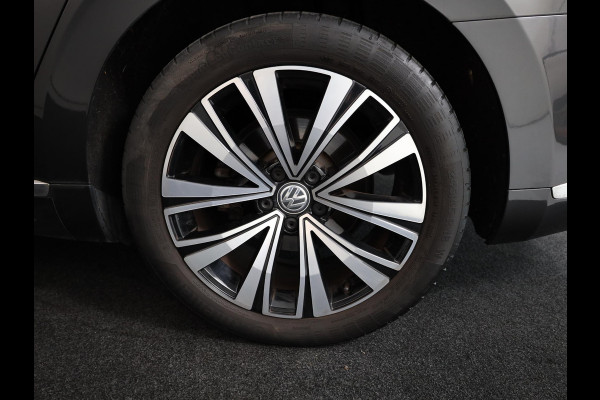 Volkswagen Arteon 1.5 TSI Elegance 150pk DSG| el.trekhaak | Alarm| Leer | 18'LM-velgen| verwarmdevoorruit