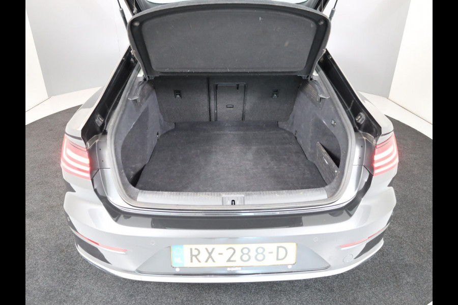 Volkswagen Arteon 1.5 TSI Elegance 150pk DSG| el.trekhaak | Alarm| Leer | 18'LM-velgen| verwarmdevoorruit