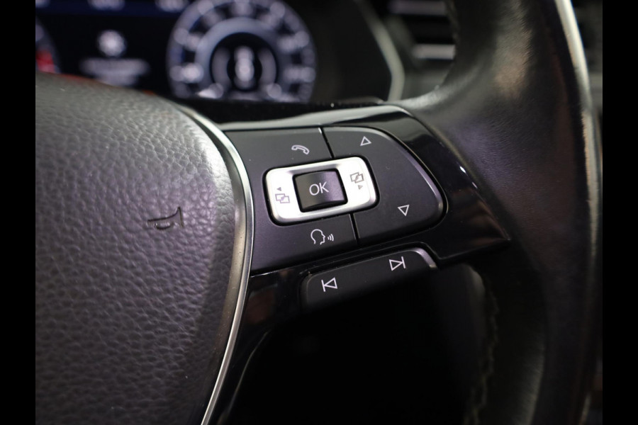 Volkswagen Arteon 1.5 TSI Elegance 150pk DSG| el.trekhaak | Alarm| Leer | 18'LM-velgen| verwarmdevoorruit