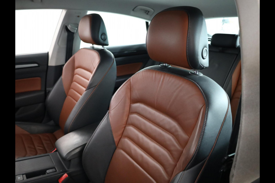 Volkswagen Arteon 1.5 TSI Elegance 150pk DSG| el.trekhaak | Alarm| Leer | 18'LM-velgen| verwarmdevoorruit