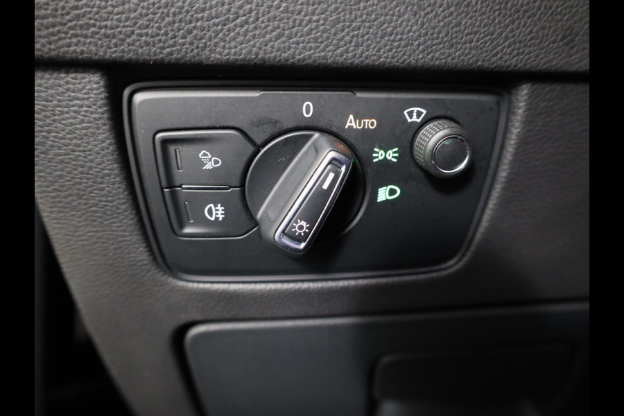 Volkswagen Arteon 1.5 TSI Elegance 150pk DSG| el.trekhaak | Alarm| Leer | 18'LM-velgen| verwarmdevoorruit