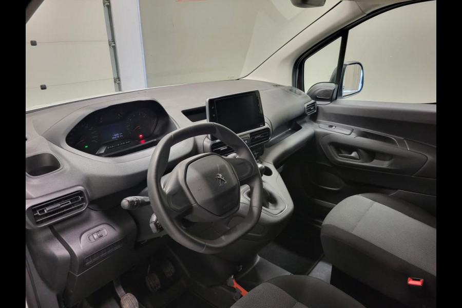 Peugeot Partner 1.2PureTech 111pk Benzine!