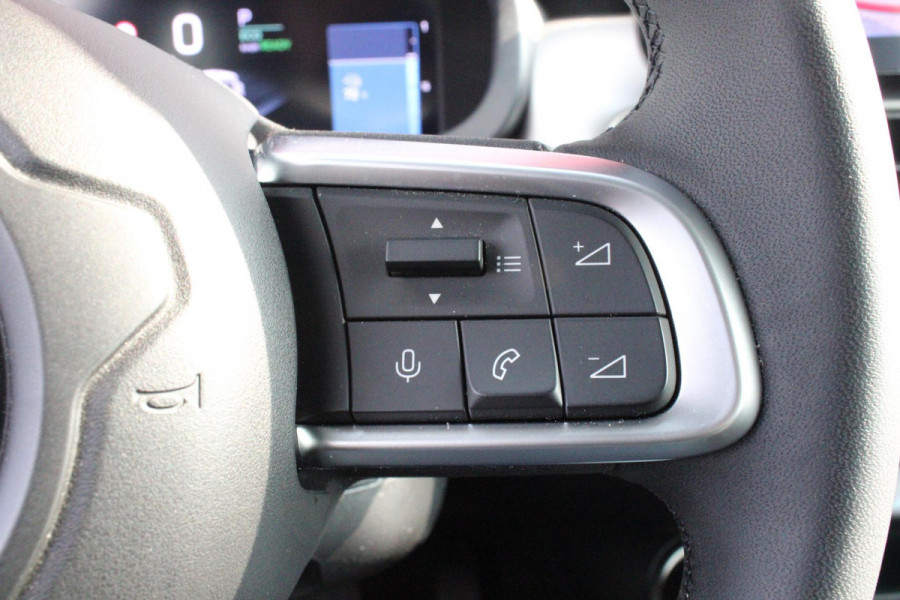 Jeep Avenger ALTITUDE 156PK 54 kWh | 3-FASE | ELEKTRISCH BEDIENBARE ACHTERKLEP | ACHTERUITRIJ CAMERA | NAVIGATIE | DRAADLOZE APPLE CARPLAY/ANDROID AUTO | ALL SEASON BANDEN | LICHTMETALEN VELGEN 17" | ADAPTIVE CRUISE CONTROL | DAB+ RADIO | DRAADLOZE TELEFOONLADER | KEYLESS ENTRY |