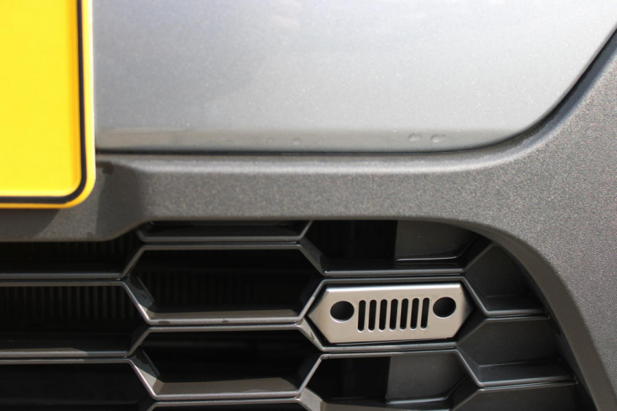 Jeep Avenger ALTITUDE 156PK 54 kWh | 3-FASE | ELEKTRISCH BEDIENBARE ACHTERKLEP | ACHTERUITRIJ CAMERA | NAVIGATIE | DRAADLOZE APPLE CARPLAY/ANDROID AUTO | ALL SEASON BANDEN | LICHTMETALEN VELGEN 17" | ADAPTIVE CRUISE CONTROL | DAB+ RADIO | DRAADLOZE TELEFOONLADER | KEYLESS ENTRY |