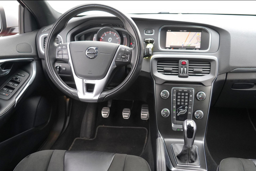 Volvo V40 2.0 T4 Business Sport / NL-Auto / 190 PK / Distributie recent verv. / Navigatie / Cruise / Climate