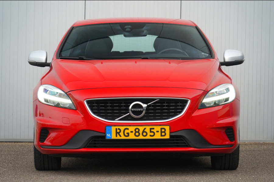 Volvo V40 2.0 T4 Business Sport / NL-Auto / 190 PK / Distributie recent verv. / Navigatie / Cruise / Climate