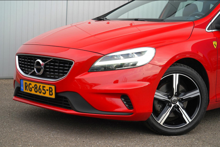 Volvo V40 2.0 T4 Business Sport / NL-Auto / 190 PK / Distributie recent verv. / Navigatie / Cruise / Climate