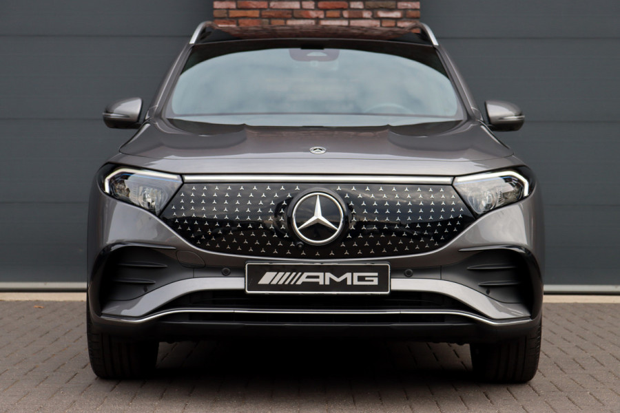 Mercedes-Benz EQB 300 4MATIC AMG Line 71 kWh | Facelift | Panoramadak | Distronic | Memory | Burmester | Keyless Go | Trekhaak | Verwarmd Stuurwiel | Surround Camera | HUD | Augmented Reality |
