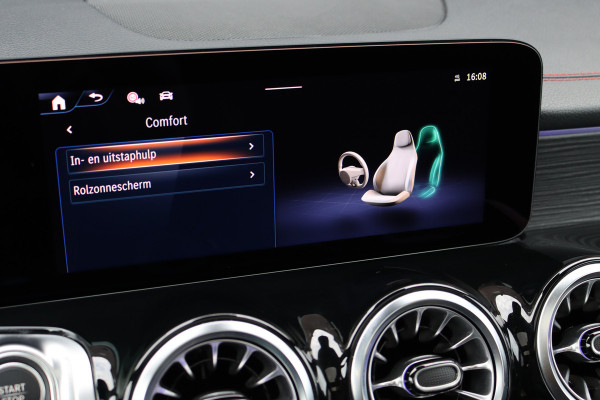Mercedes-Benz EQB 300 4MATIC AMG Line 71 kWh | Facelift | Panoramadak | Distronic | Memory | Burmester | Keyless Go | Trekhaak | Verwarmd Stuurwiel | Surround Camera | HUD | Augmented Reality |