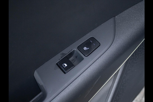 Kia Niro EV ExecutiveLine 64.8 kWh Lederen interieur l Stoel verwarming en ventilatie l Stuurwielverwarming l