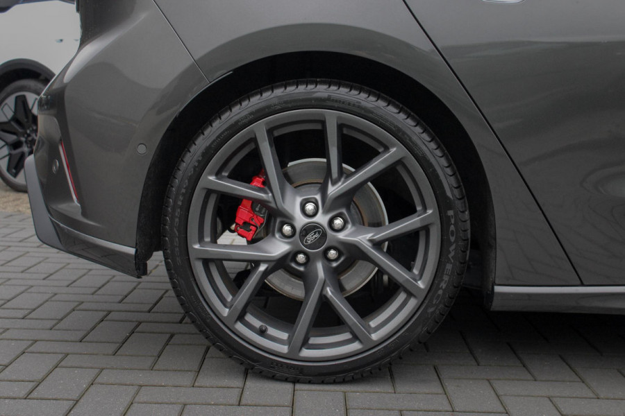 Ford Focus 2.3 Ecoboost 280pk ST-3 | Sper Differentieel | Panoramadak | Adaptive cruise control |Winter Pack | Trekhaak Afneembaar