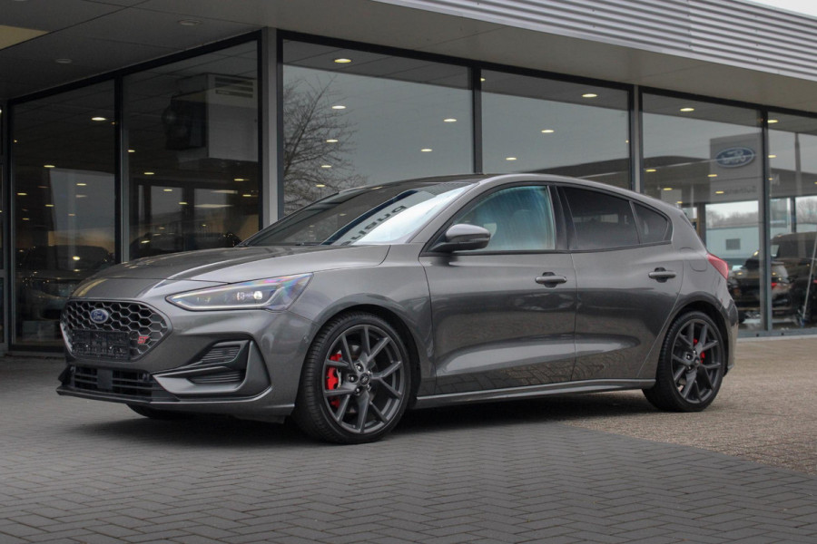 Ford Focus 2.3 Ecoboost 280pk ST-3 | Sper Differentieel | Panoramadak | Adaptive cruise control |Winter Pack | Trekhaak Afneembaar