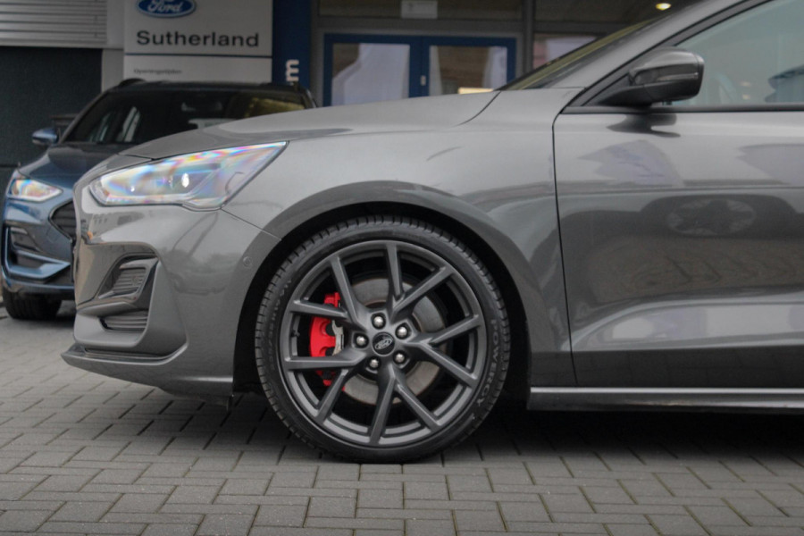 Ford Focus 2.3 Ecoboost 280pk ST-3 | Sper Differentieel | Panoramadak | Adaptive cruise control |Winter Pack | Trekhaak Afneembaar