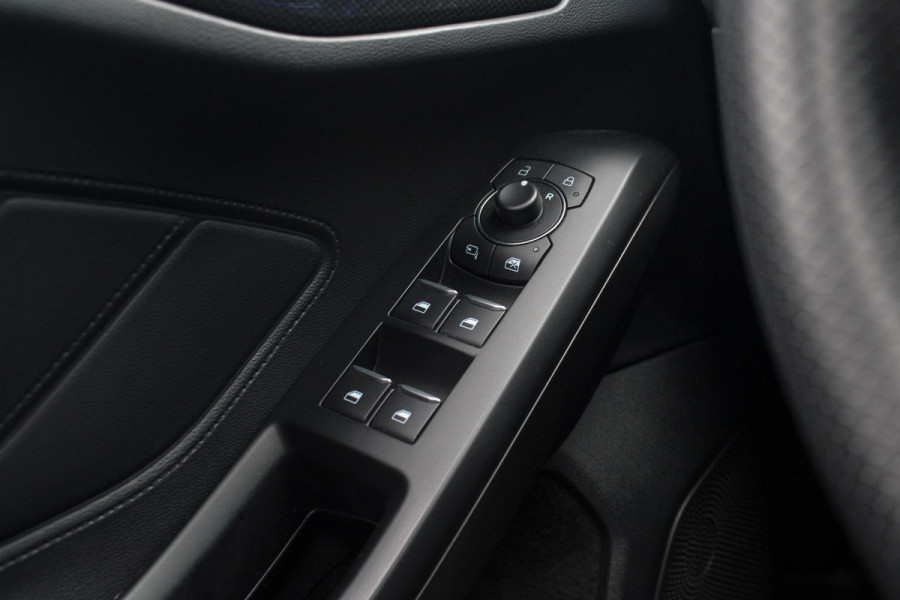 Ford Focus 2.3 Ecoboost 280pk ST-3 | Sper Differentieel | Panoramadak | Adaptive cruise control |Winter Pack | Trekhaak Afneembaar