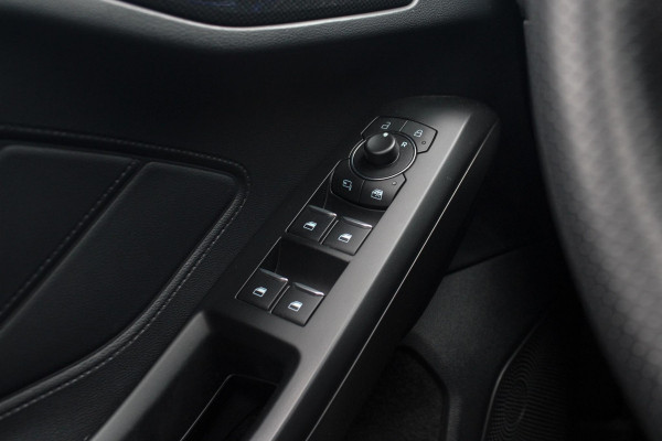 Ford Focus 2.3 Ecoboost 280pk ST-3 | Sper Differentieel | Panoramadak | Adaptive cruise control |Winter Pack | Trekhaak Afneembaar